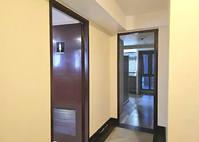 Soft Glam 2br Greenbelt Hamilton 4* Manila
