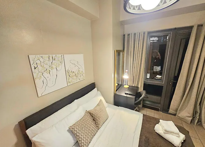 Soft Glam 2br Greenbelt Hamilton 4*