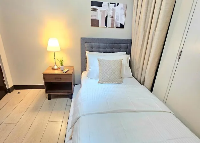 Soft Glam 2br Greenbelt Hamilton