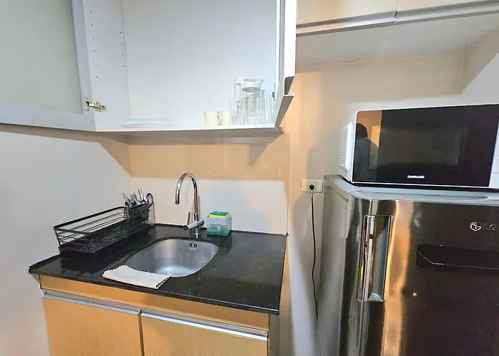 Soft Glam 2br Greenbelt Hamilton